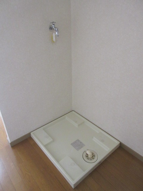 ハイツ飯田の設備|室内洗濯機置場