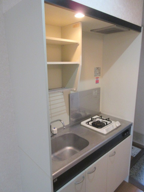 ハイツ飯田のキッチン|一人暮らしにちょうどいいガスキッチン