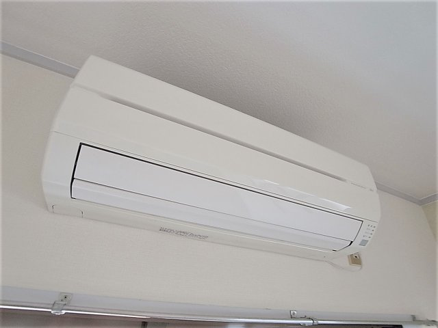ロイヤルマンション1号棟の設備|エアコンが1台設置済みです
