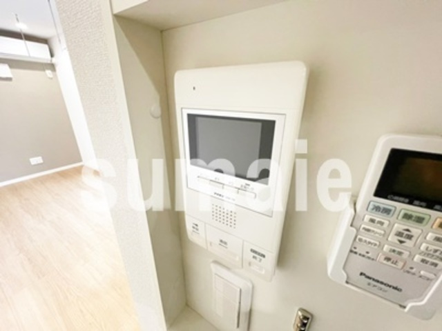 アクシーズ新都心のセキュリティ|モニタ付きインターホンです。