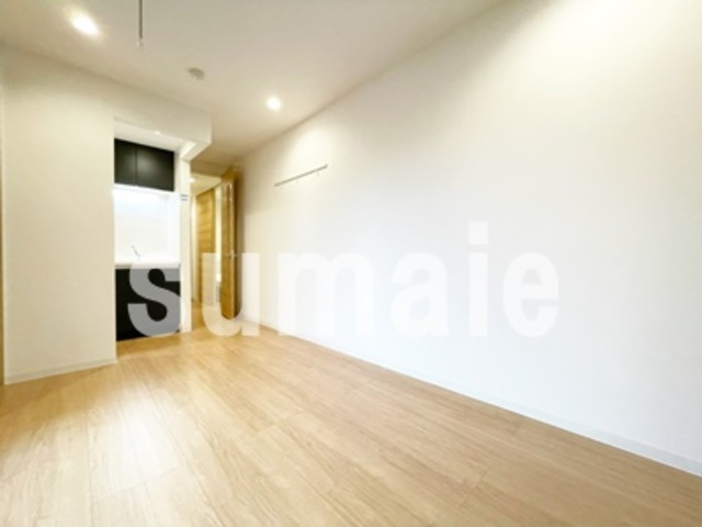 アクシーズ新都心の洋室|明るい洋室です。