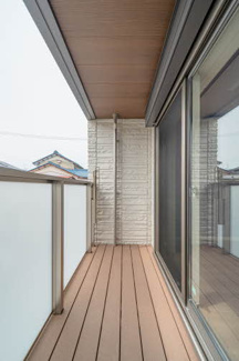 【バルコニー】 | リオリエント三里