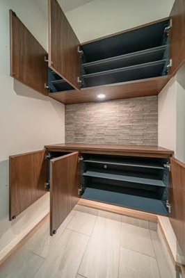 【玄関】 | リオリエント三里