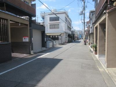 セレーノ御前蛸薬師の周辺|前面道路