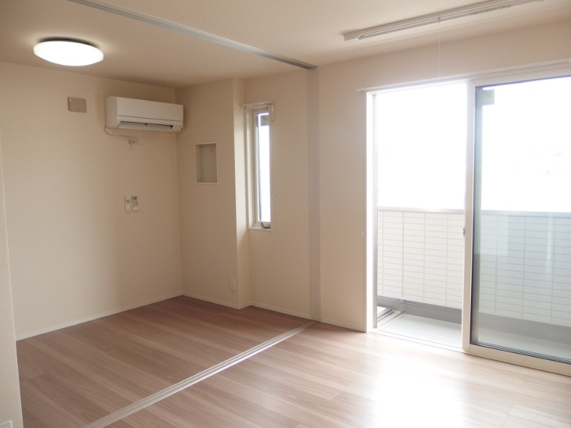 つむぎテラシア壱番館の居間・リビング