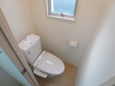 【トイレ】 | ロイヤルマンション2号棟 | ウォシュレット完備のトイレ