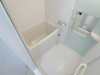 【浴室】 | ロイヤルマンション2号棟 | 追い炊き付きのバスルーム