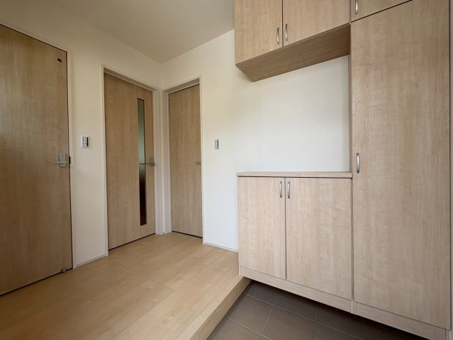 京都市伏見区深草願城町43-2の玄関