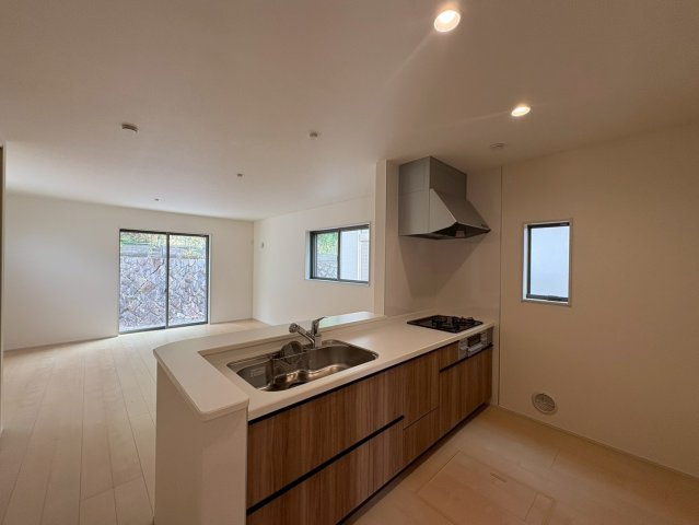 京都市伏見区深草願城町43-2のキッチン