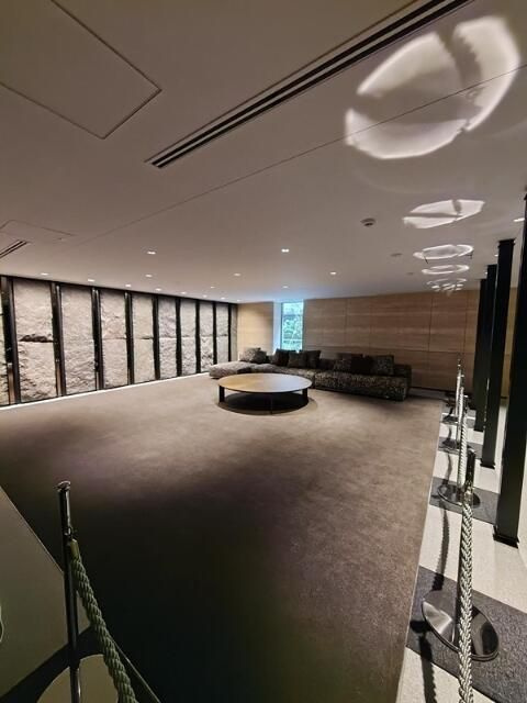 ザ・パークハウス千代田六番町のロビー