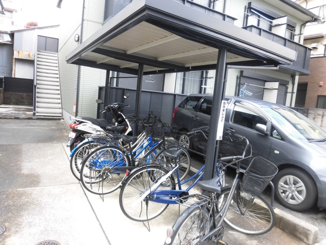 屋根付きの駐輪場です