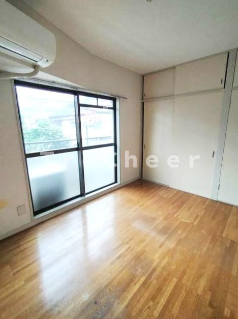 アーバンハウス大坪の寝室