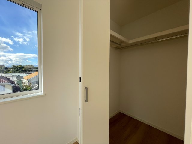 まだ誰も住んでいないのに新築と言えない…こんなにも眺望最高なのに！！！【旭区本宿町】未入居戸建の収納|十分な収納スペースがあります