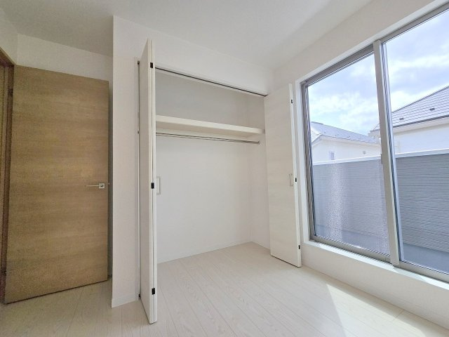 羽村市羽加美3丁目　新築　全9棟　4号棟の収納