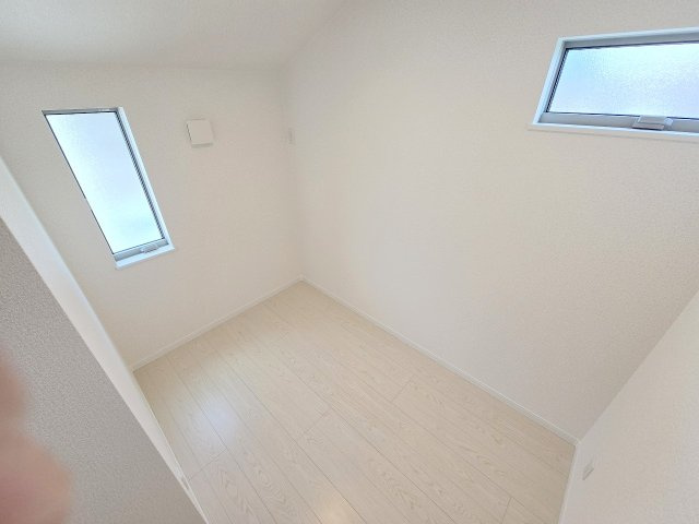 羽村市羽加美3丁目　新築　全9棟　4号棟の洋室