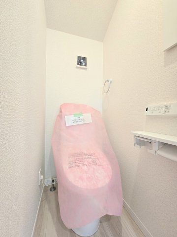 羽村市羽加美3丁目　新築　全9棟　4号棟のトイレ