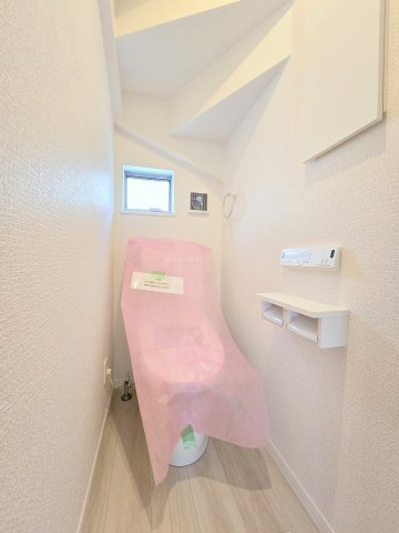 羽村市羽加美3丁目　新築　全9棟　4号棟のトイレ