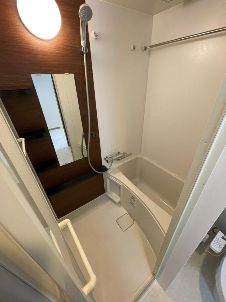 エステムコート名古屋千種グレイス　名古屋市賃貸　仲介手数料無料の浴室|バス