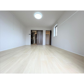 【寝室】 | ウィステリアＡ | ※写真は101のもの