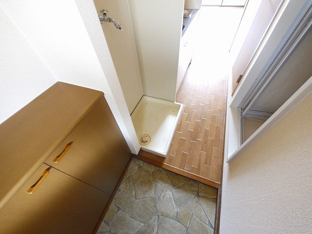 ハイツソレイユの設備|室内洗濯置場