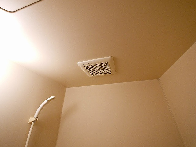 ハイツソレイユの設備|浴室換気扇