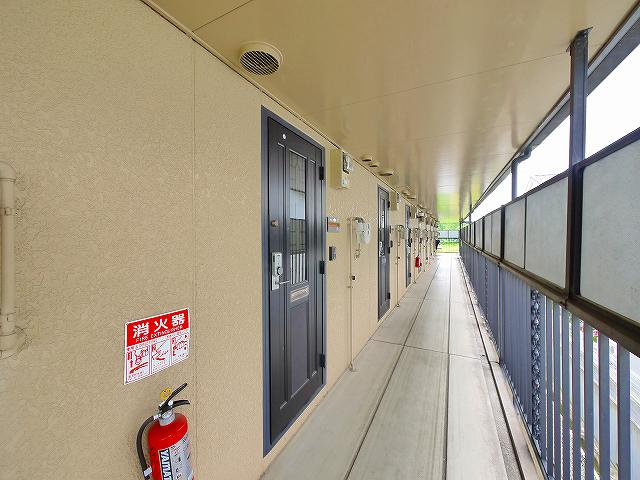 ハイツソレイユのその他共用部分|玄関前廊下