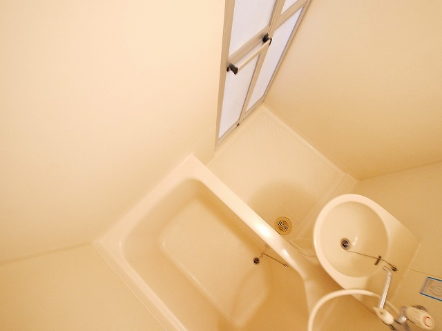 ハイツソレイユの浴室|お風呂で日々の疲れを落としましょう