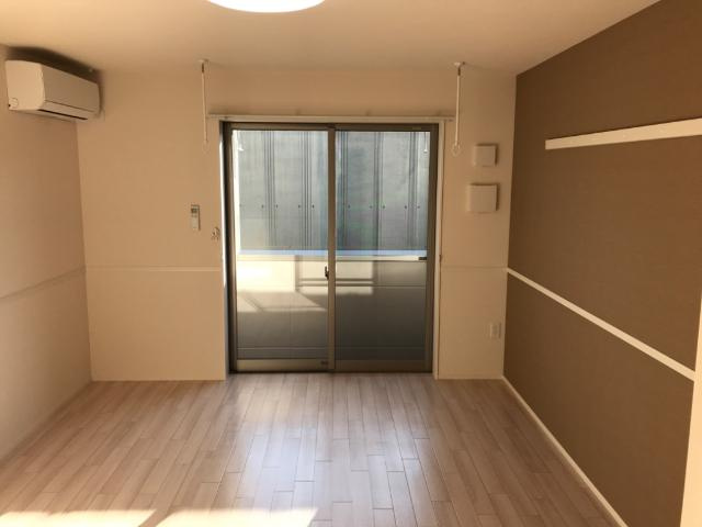 エンプレスⅤの居間・リビング|洋室