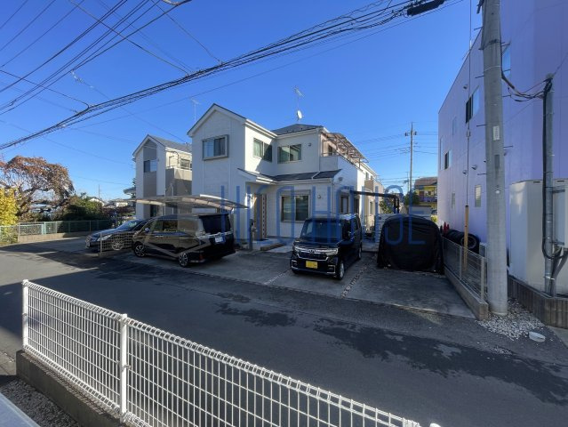 藤美ハイツのエントランス