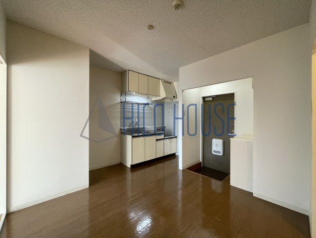 藤美ハイツの駐車場