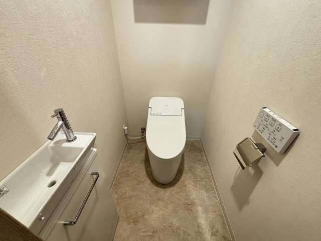 PRIME RESIDENCE NAMIKIのトイレ