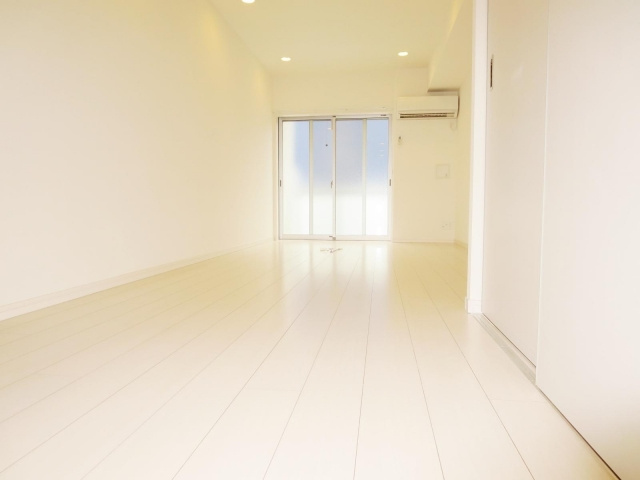 リブリ・コスモの居間・リビング|別号室の参考写真です。