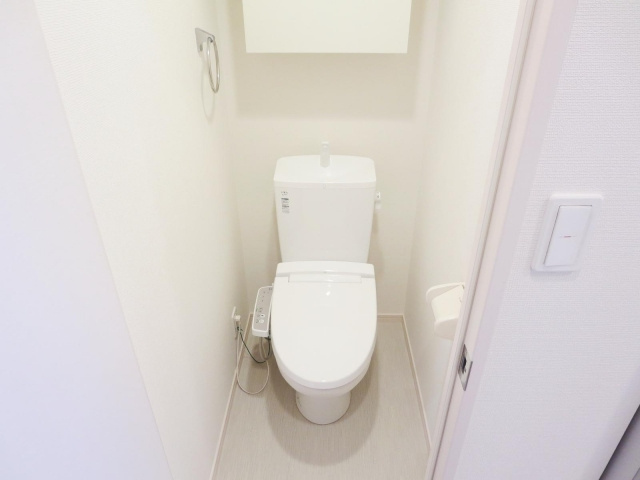 リブリ・コスモのトイレ|別号室の参考写真です。