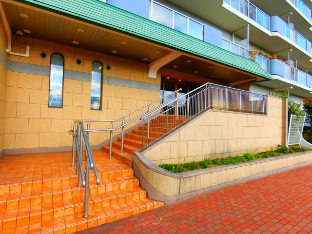 泉北星和台コーポラスのエントランス