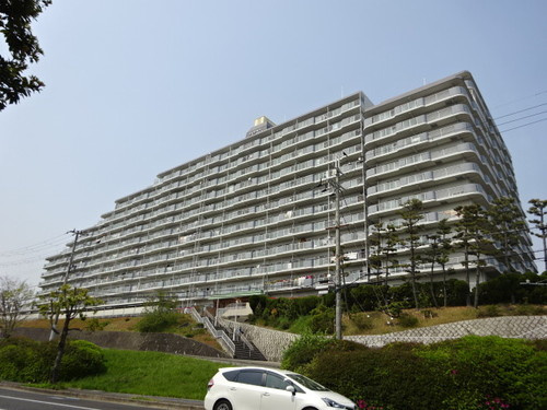 泉北星和台コーポラスの外観