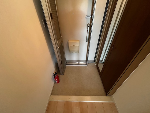 泉北星和台コーポラスの玄関