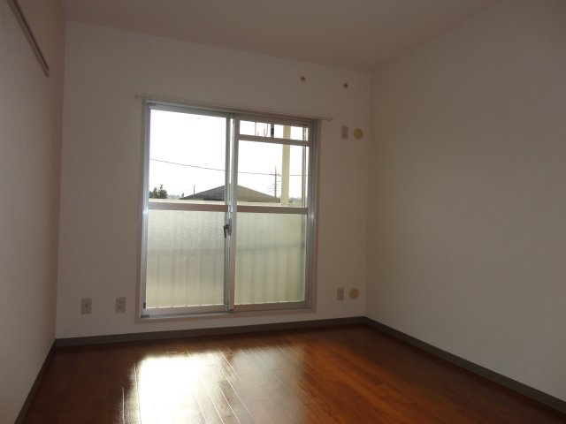 カーサーあざみ野の洋室