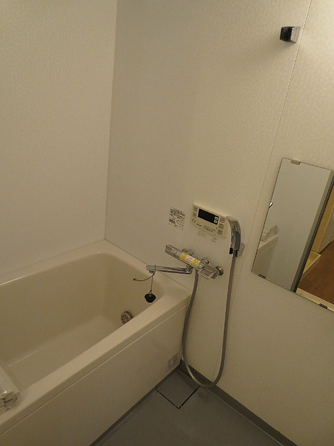 カーサーあざみ野の浴室