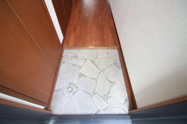 ネッスルTMの玄関