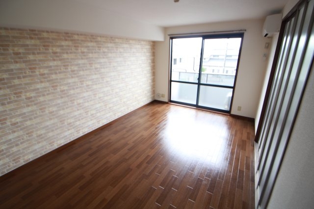 ネッスルTMの居間・リビング