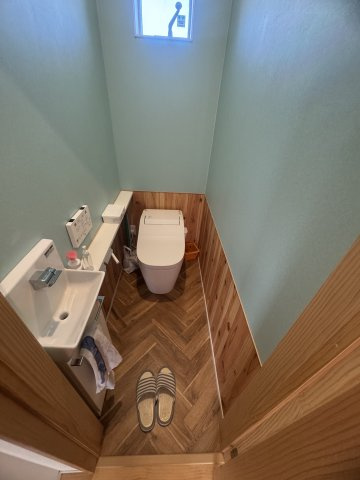 三潴町早津崎　オール電化戸建のトイレ