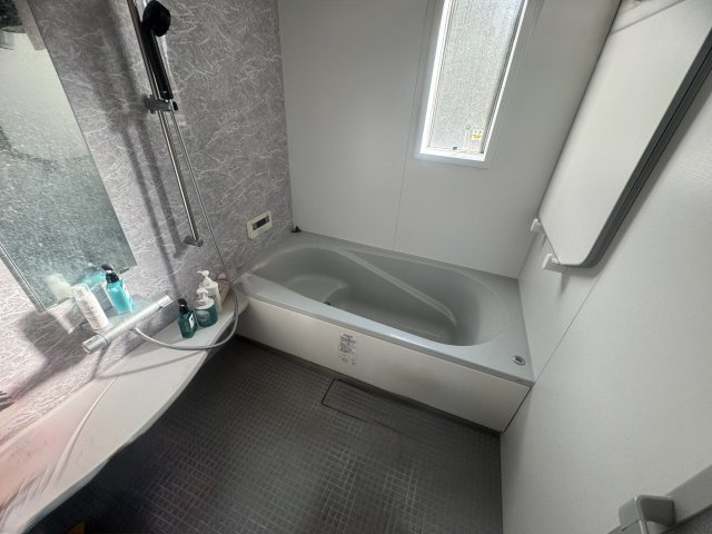 三潴町早津崎　オール電化戸建の浴室