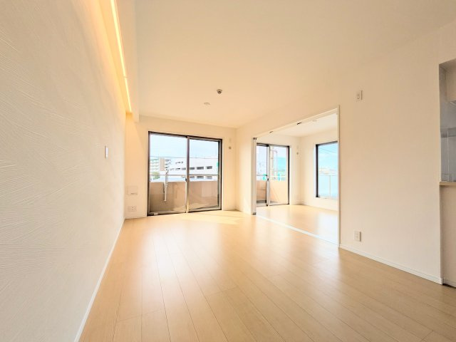 【居間・リビング】