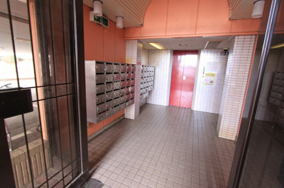 【エントランス】 | ニューエストタカダ