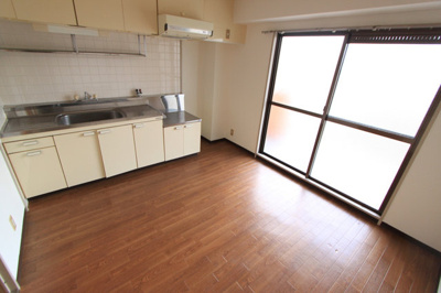 【居間・リビング】 | ニューエストタカダ