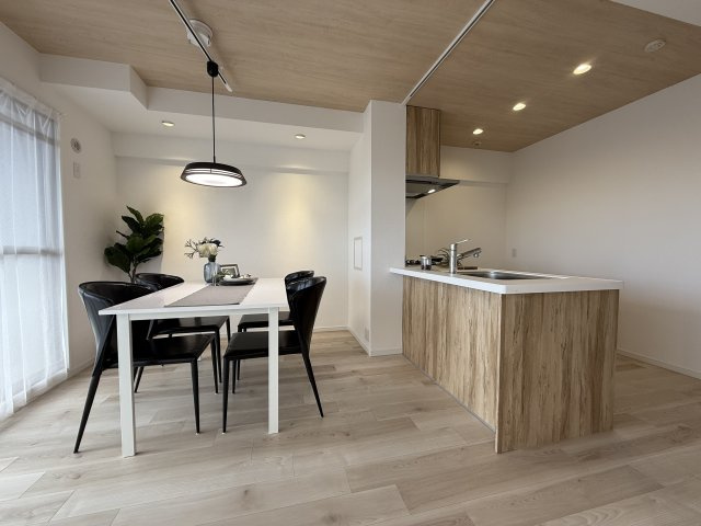 【キッチン】 | ワコーレアベニュー灘