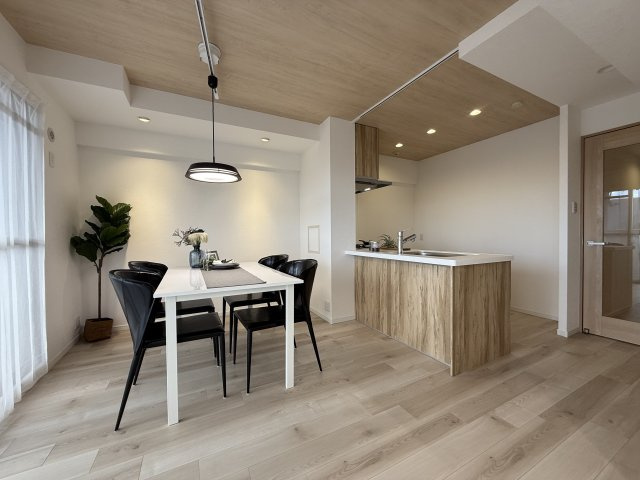 【居間・リビング】 | ワコーレアベニュー灘