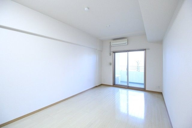 【居間・リビング】LA.PRYLE新横浜 