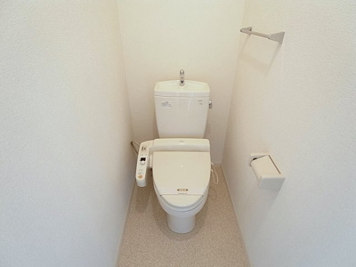 【トイレ】 | ラフォーレ名倉 | いつも清潔ウォシュレット付トイレ