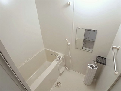 【浴室】 | ラフォーレ名倉 | 掃除のしやすい綺麗なバスルーム